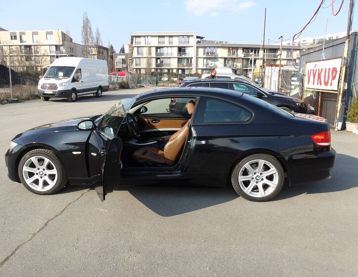BMW Řada 3 Kupé 2,0 l 125 kw