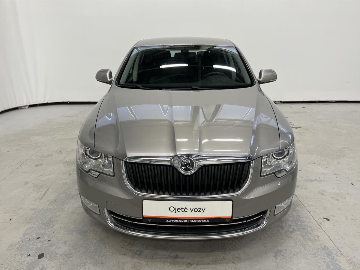 Škoda Superb Liftback 2,0 l 103 kw