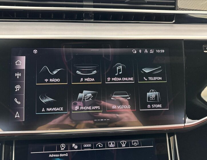 Audi A8 Sedan / Limuzína 3,0 l 210 kw