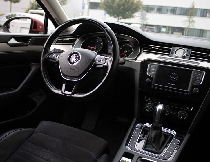 Volkswagen Passat 10