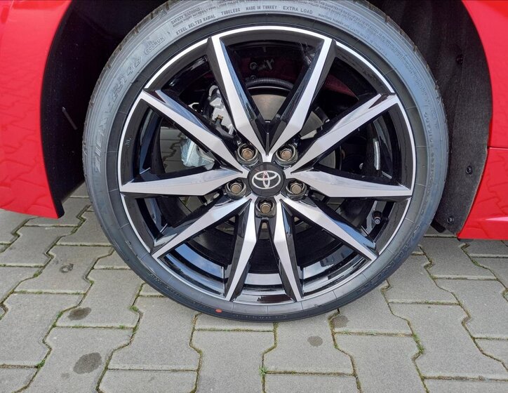 Toyota Corolla Kombi 2,0 l 144 kw