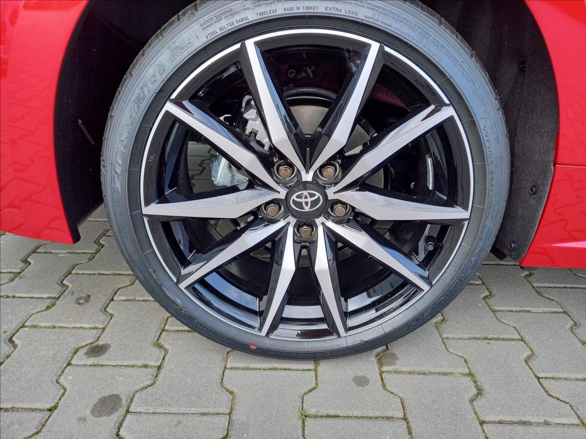 Toyota Corolla Kombi 2,0 l 144 kw