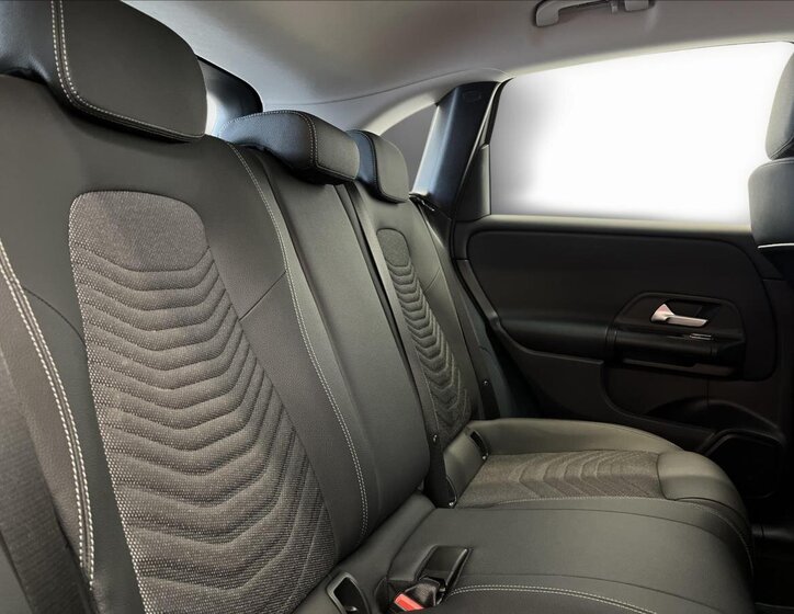 Mercedes-Benz Třídy B Hatchback 1,3 l 120 kw