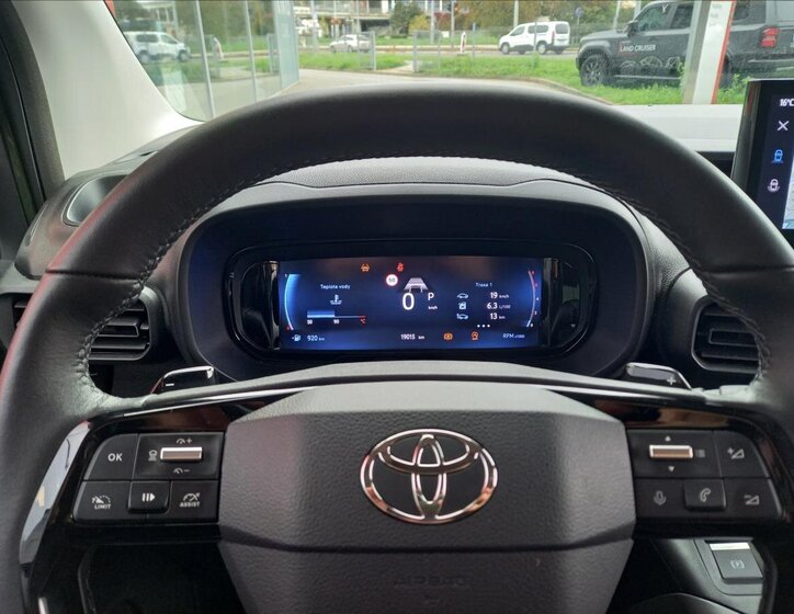 Toyota ProAce City Verso MPV 1,5 l 96 kw