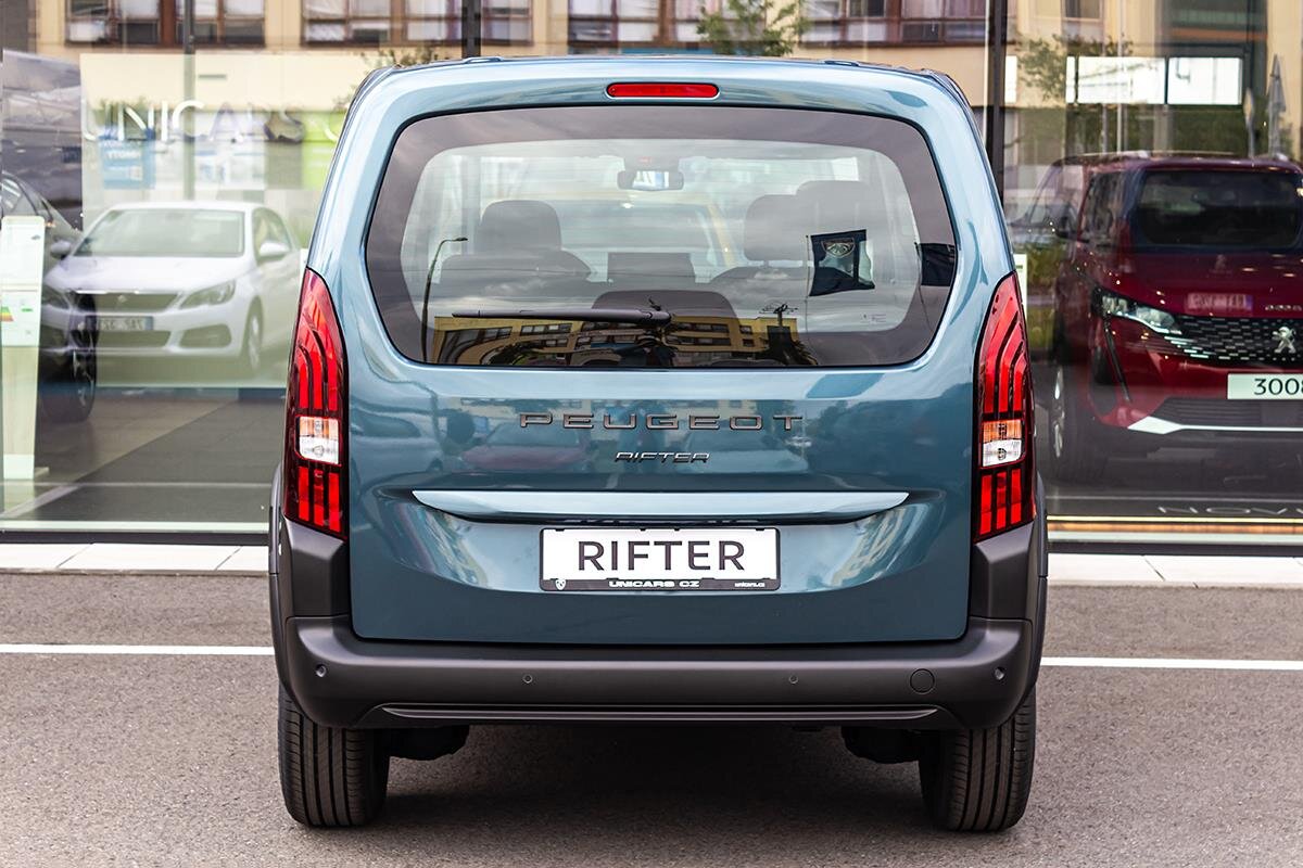 Peugeot Rifter MPV 1,5 l 96 kw