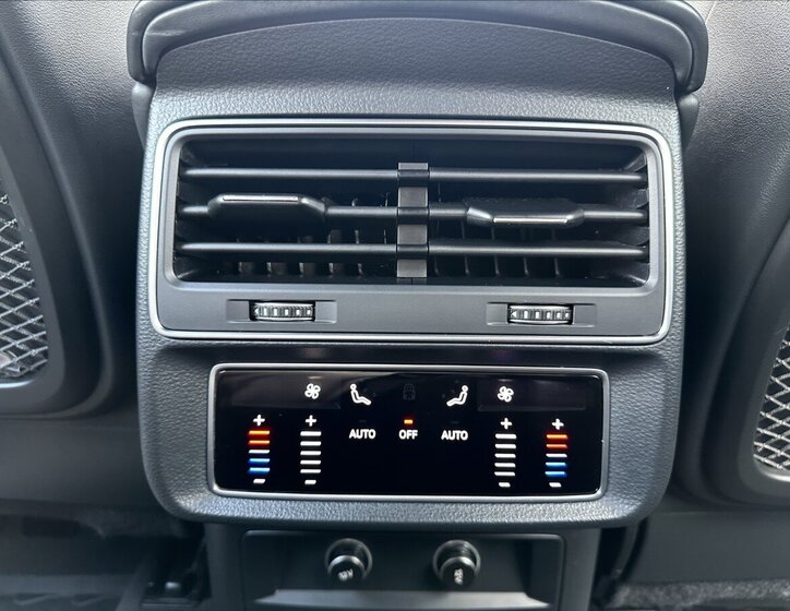 Audi SQ8 SUV / Terénní 4,0 l 320 kw