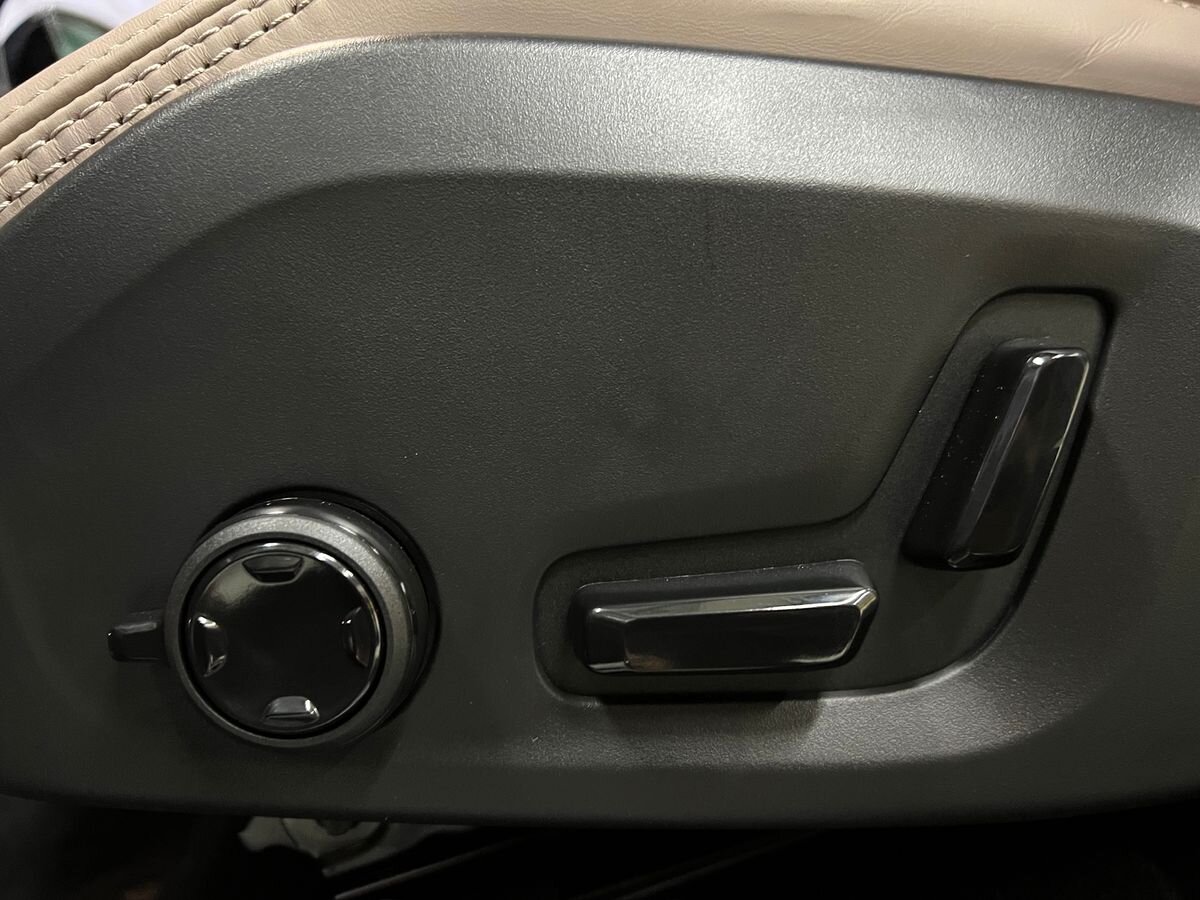 Volvo XC90 SUV 2,0 l 335 kw