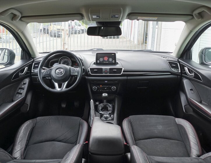 Mazda 3 Hatchback 1,5 l 77 kw