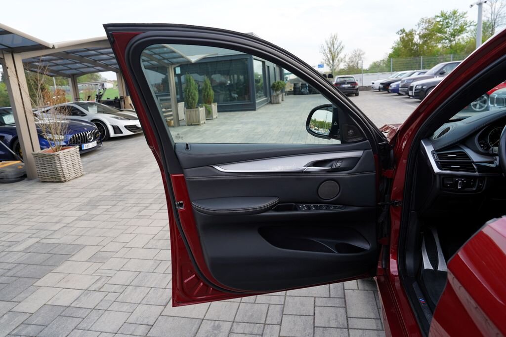 BMW X6 SUV / Terénní 3,0 l 280 kw