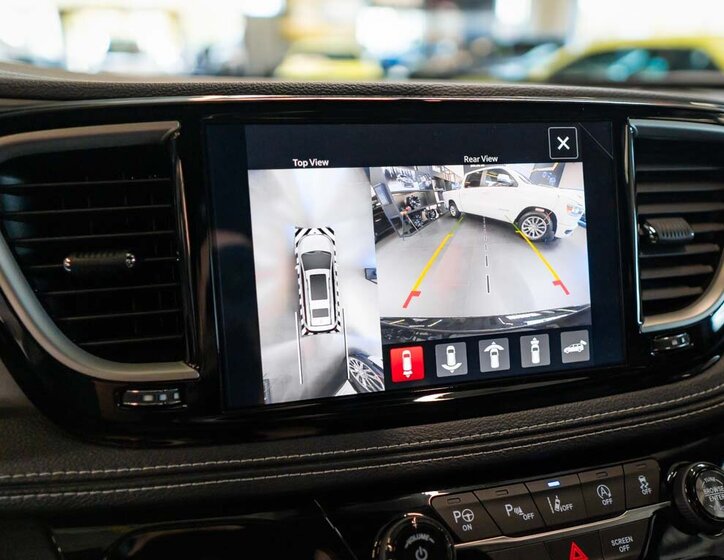 Chrysler Pacifica MPV 3,6 l 221 kw