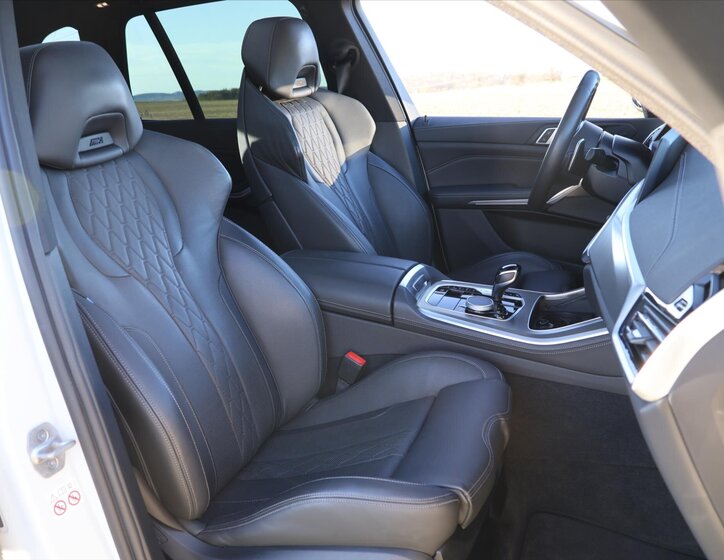 BMW X5 SUV / Terénní 3,0 l 250 kw