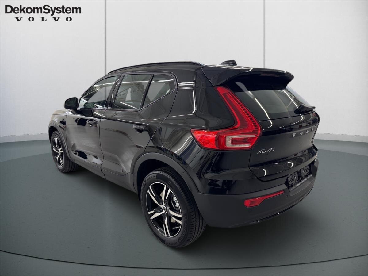 Volvo XC40 SUV 2,0 l 120 kw
