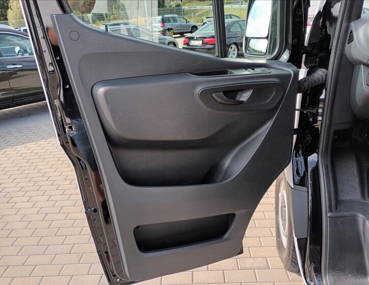 Mercedes-Benz Sprinter Ostatní 3,0 l 140 kw
