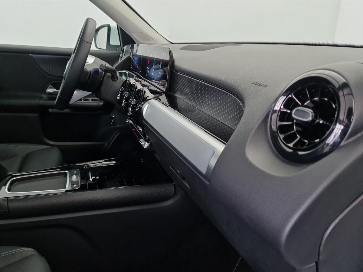 Mercedes-Benz GLB SUV 2,0 l 140 kw