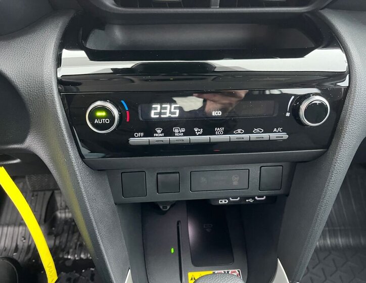 Toyota Yaris Cross 21