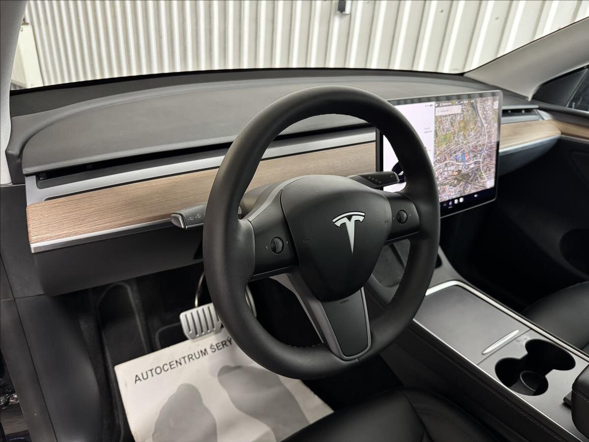 Tesla Model Y SUV 0,0 393 kw