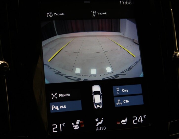 Volvo S90 Sedan / Limuzína 2,0 l 235 kw