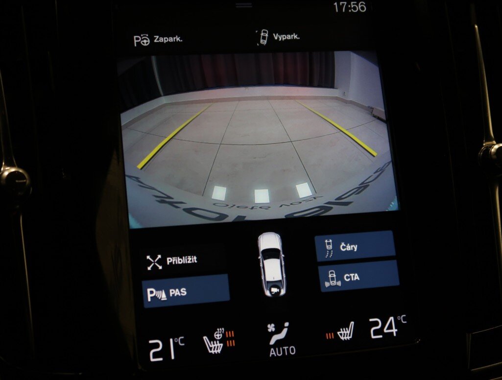 Volvo S90 Sedan / Limuzína 2,0 l 235 kw