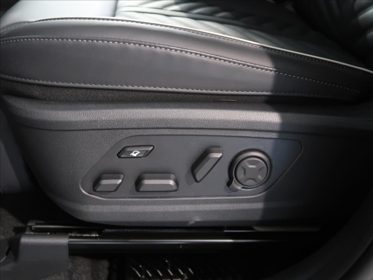 KIA Sorento SUV / Terénní 2,2 l 142 kw