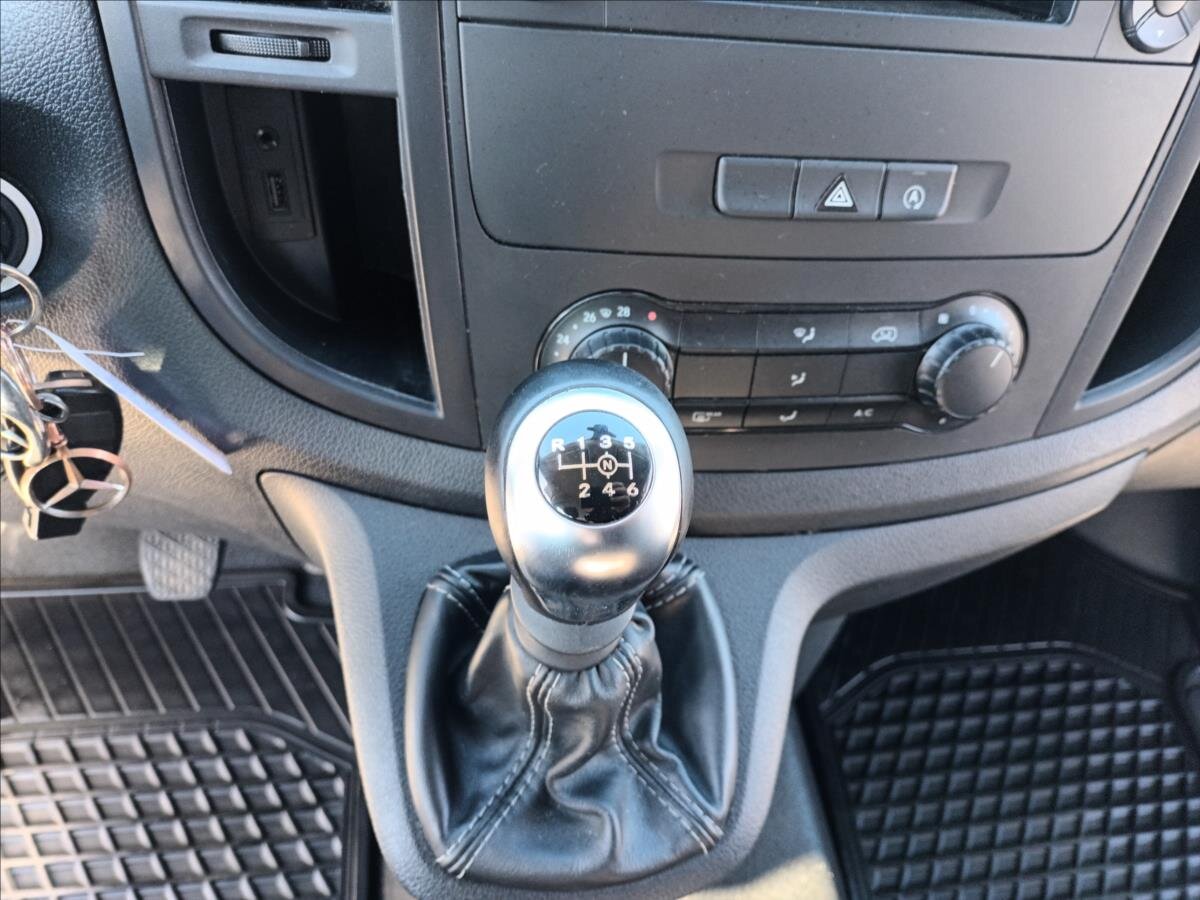 Mercedes-Benz Vito VAN-Minibus 1,8 l 100 kw