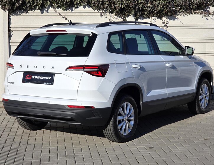 Škoda Karoq SUV 1,5 l 110 kw