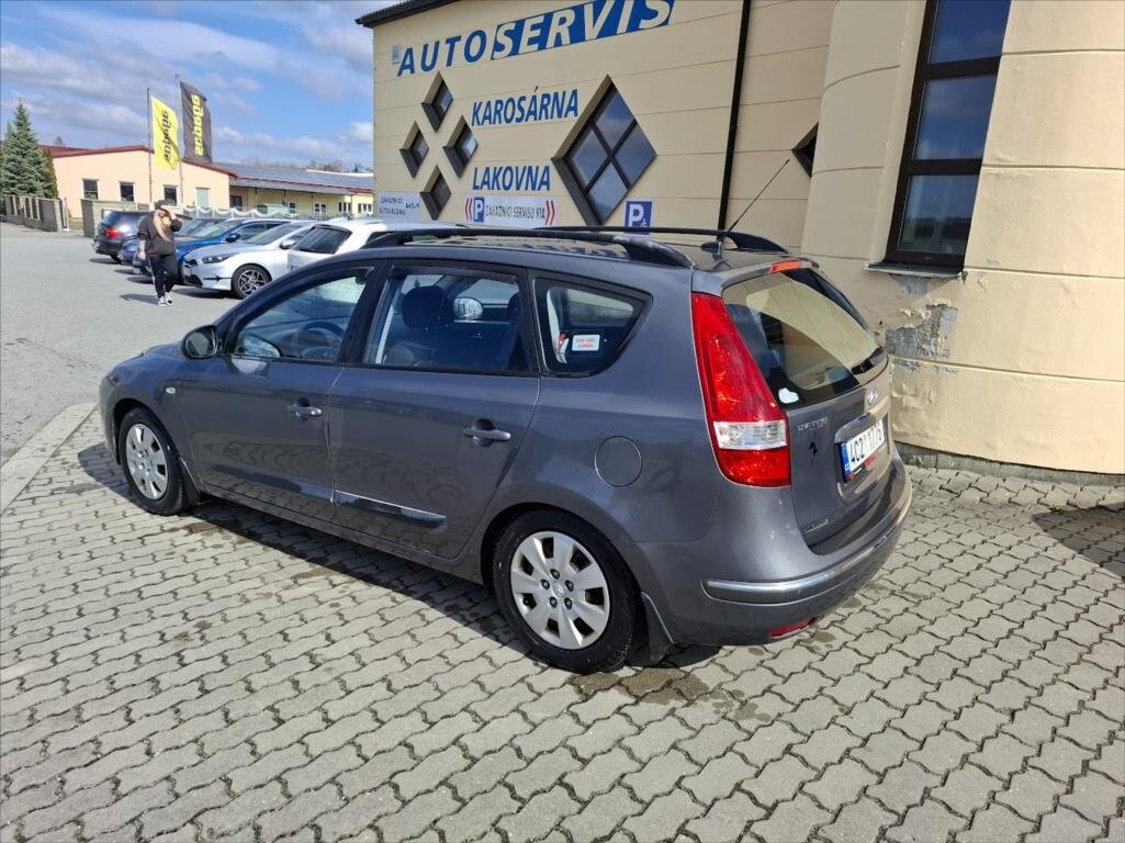 Hyundai i30 Kombi 1,6 l 84 kw
