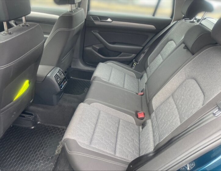 Volkswagen Passat Kombi 1,5 l 110 kw