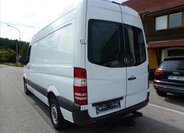 Mercedes-Benz Sprinter 11
