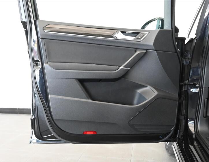 Volkswagen Touran 25