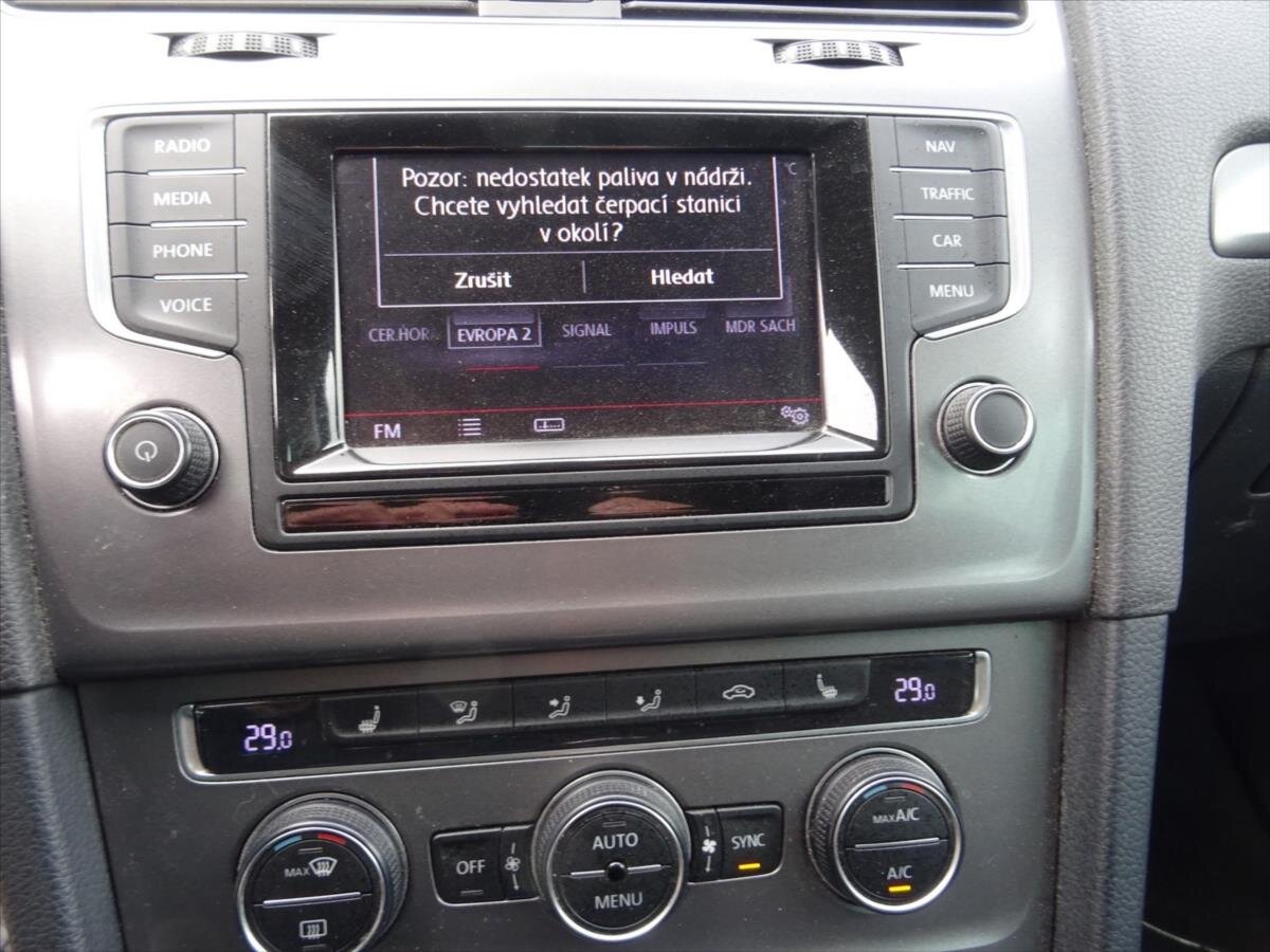 Volkswagen Golf Kombi 1,6 l 81 kw