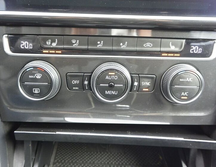 Volkswagen Golf Kombi 2,0 l 110 kw