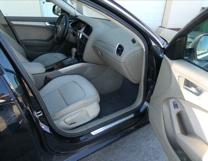 Audi A4 Sedan / Limuzína 2,0 l 105 kw