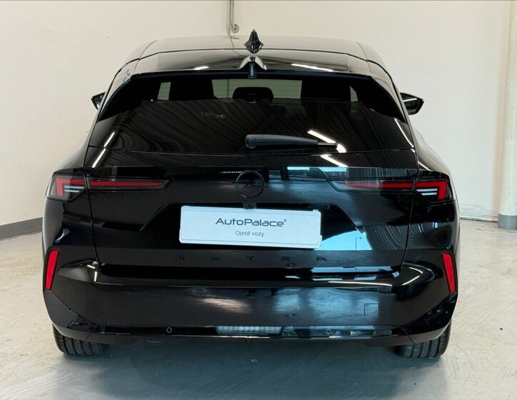 Opel Astra Kombi 1,2 l 96 kw