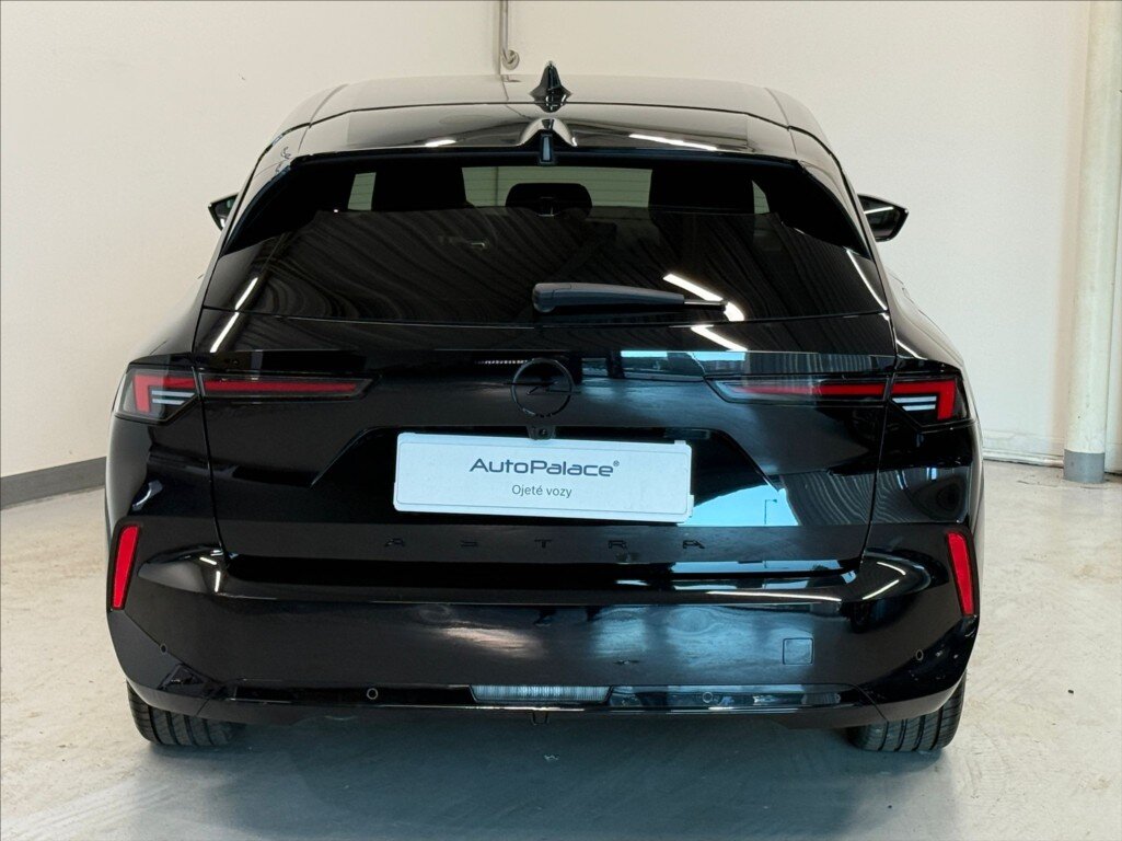 Opel Astra Kombi 1,2 l 96 kw