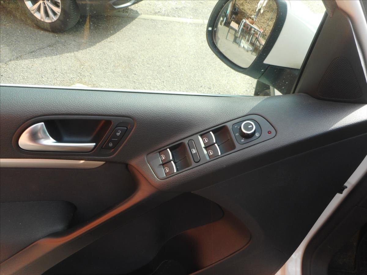 Volkswagen Tiguan Kombi 2,0 l 103 kw