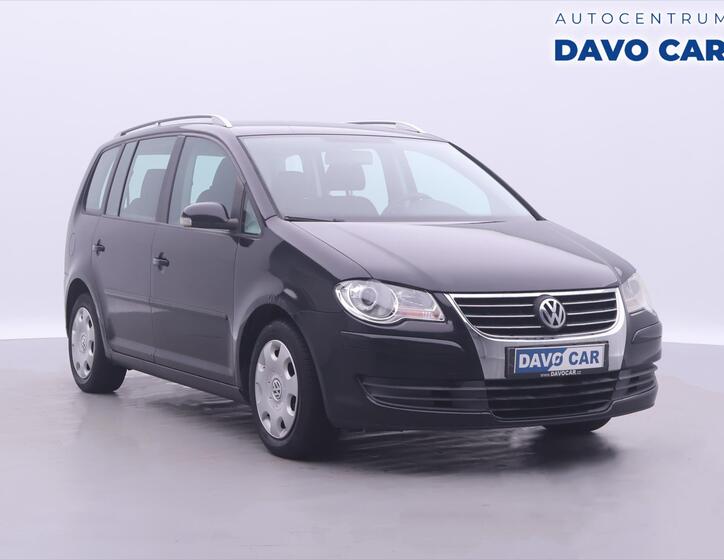 Volkswagen Touran 1