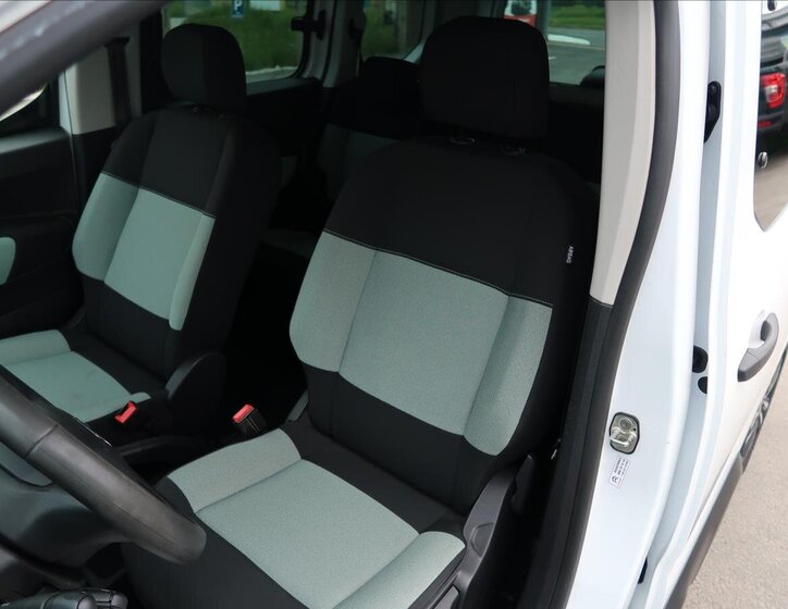 Citroën Berlingo MPV 1,5 l 75 kw