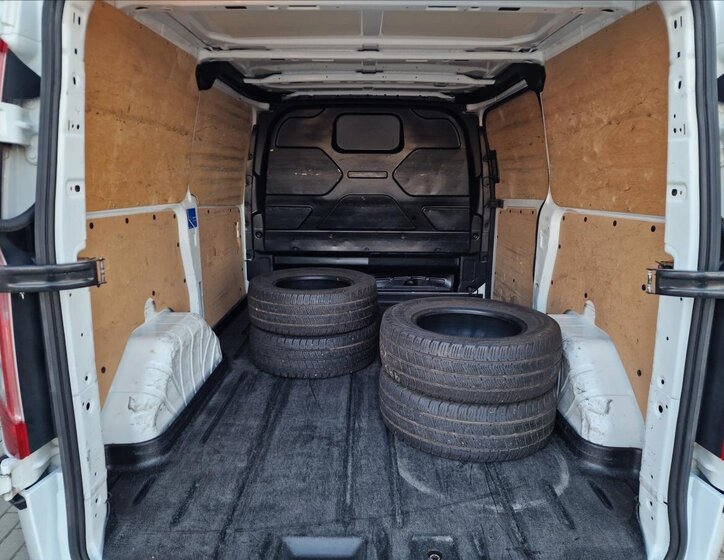 Ford Transit Custom Skříň 2,0 l 77 kw