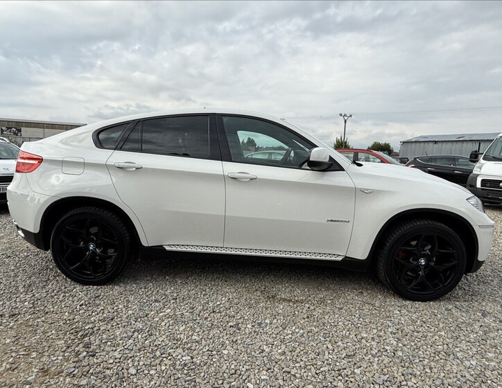 BMW X6 SUV / Terénní 3,0 l 180 kw