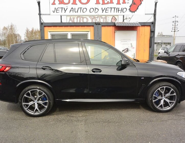 BMW X5 SUV / Terénní 3,0 l 250 kw