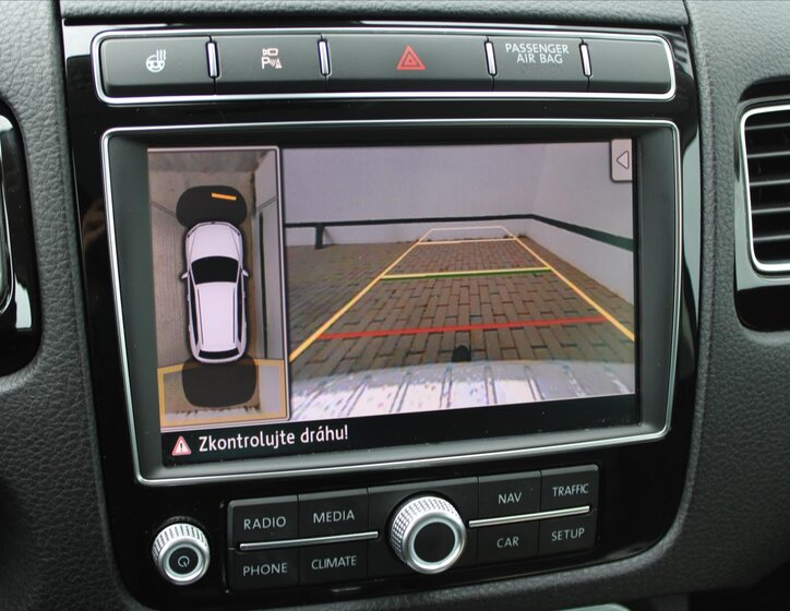 Volkswagen Touareg 19