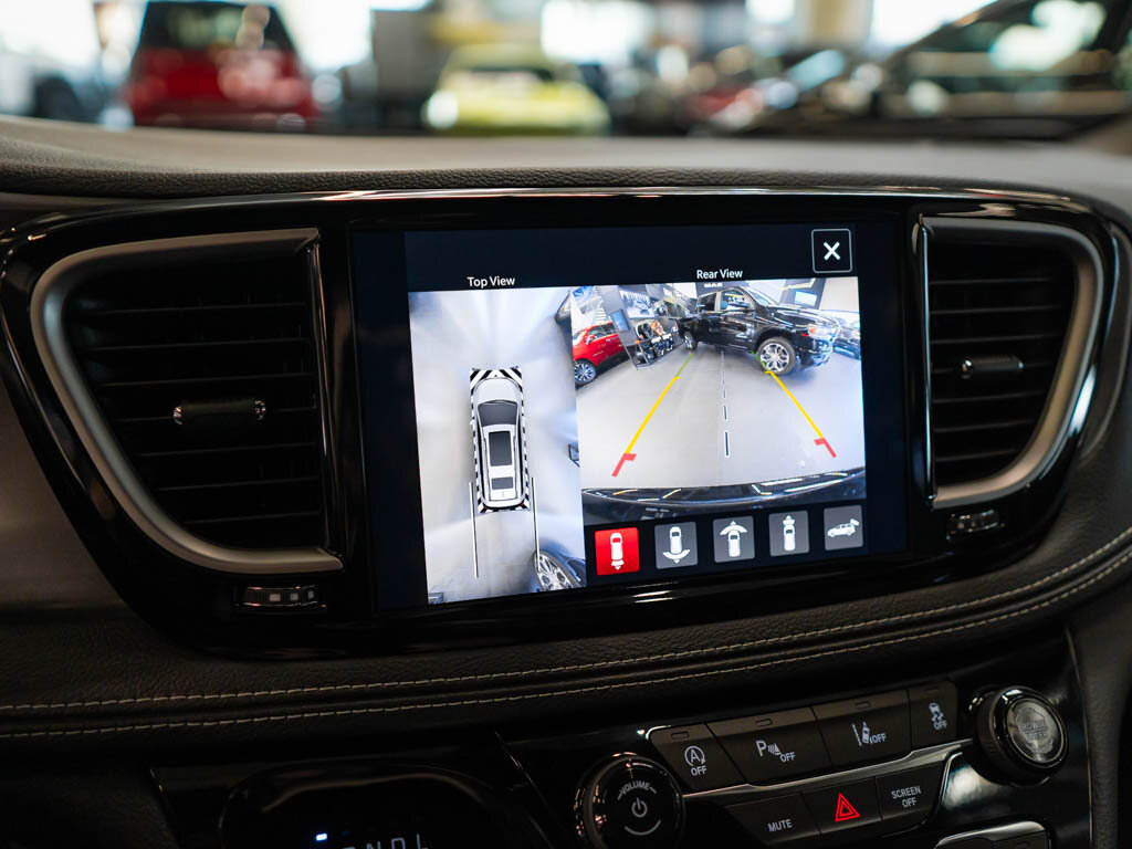 Chrysler Pacifica MPV 3,6 l 221 kw