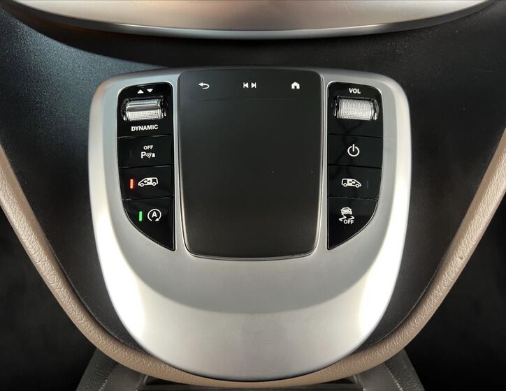 Mercedes-Benz Třídy V 26