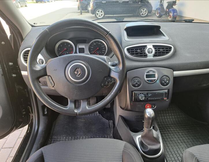 Renault Clio 21