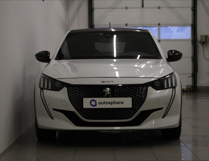 Peugeot 208 Hatchback 1,2 l 74 kw