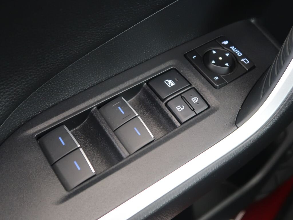 Toyota RAV4 SUV 2,0 l 129 kw