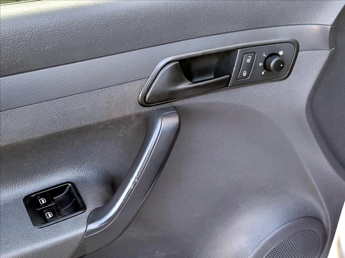 Volkswagen Caddy Skříň 1,6 l 75 kw