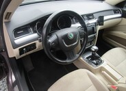 Škoda Superb 11