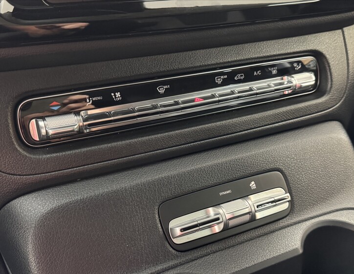 Mercedes-Benz Vito 15