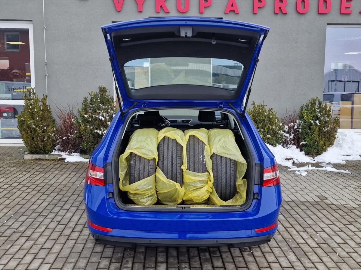 Škoda Superb Kombi 1,5 l 110 kw